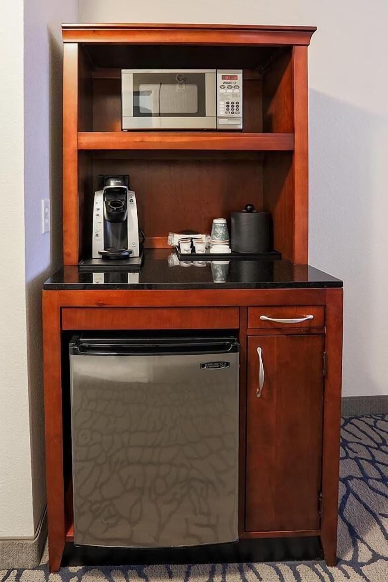 Hilton Garden Inn Addison Εξωτερικό φωτογραφία