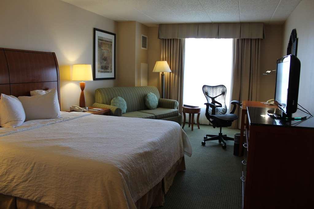Hilton Garden Inn Addison Δωμάτιο φωτογραφία