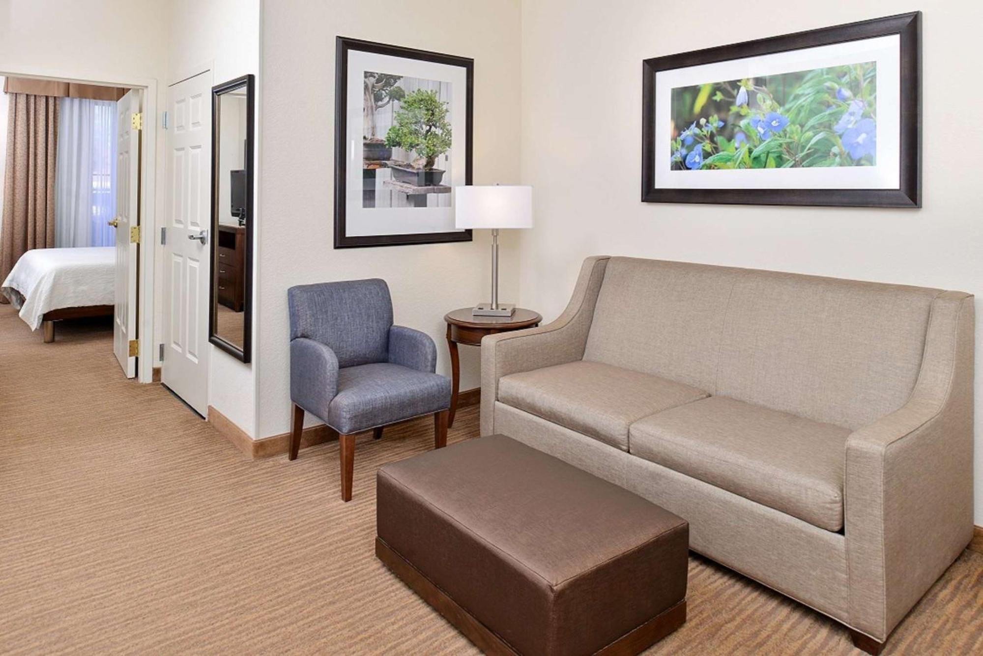 Hilton Garden Inn Addison Εξωτερικό φωτογραφία
