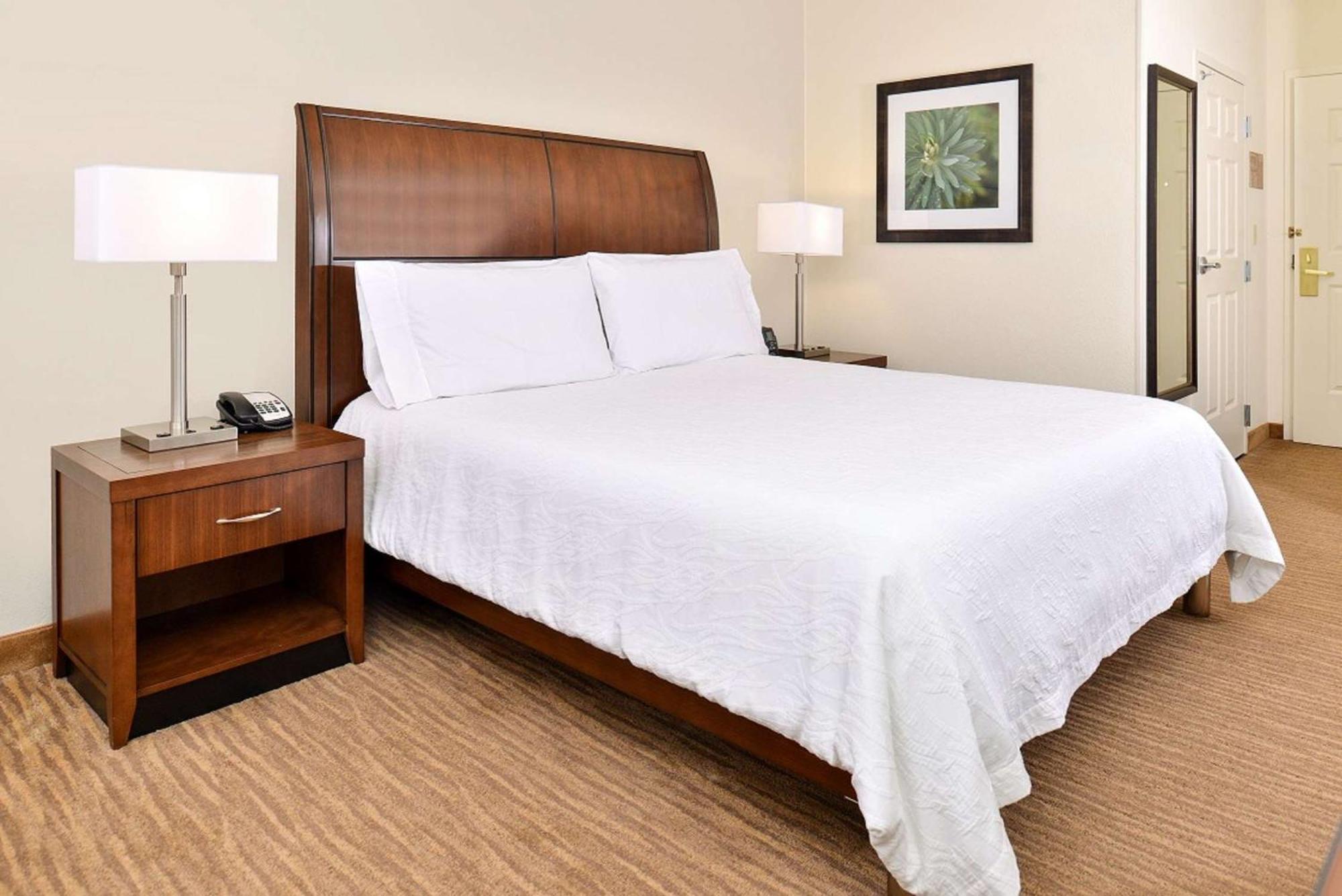 Hilton Garden Inn Addison Εξωτερικό φωτογραφία