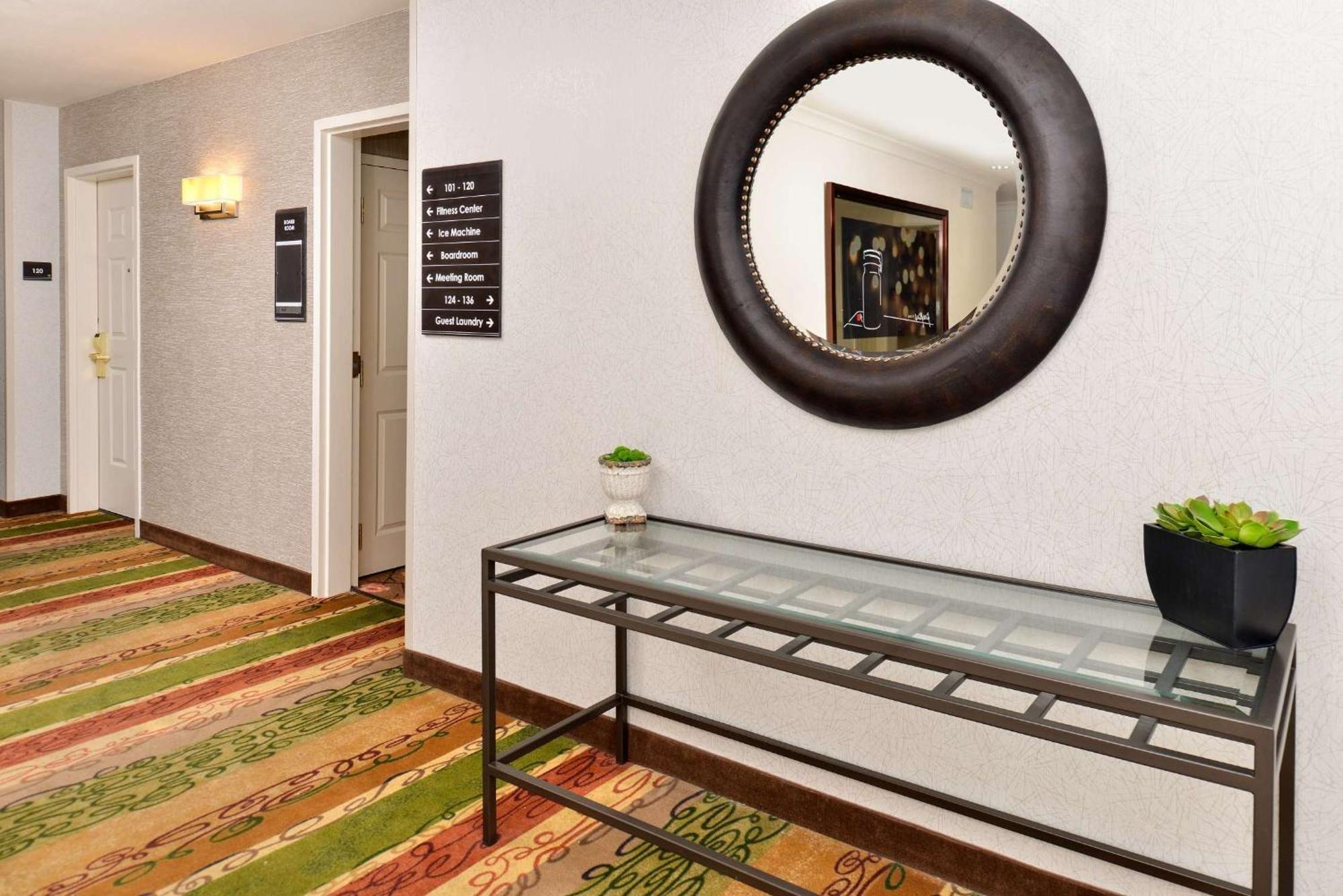 Hilton Garden Inn Addison Εξωτερικό φωτογραφία
