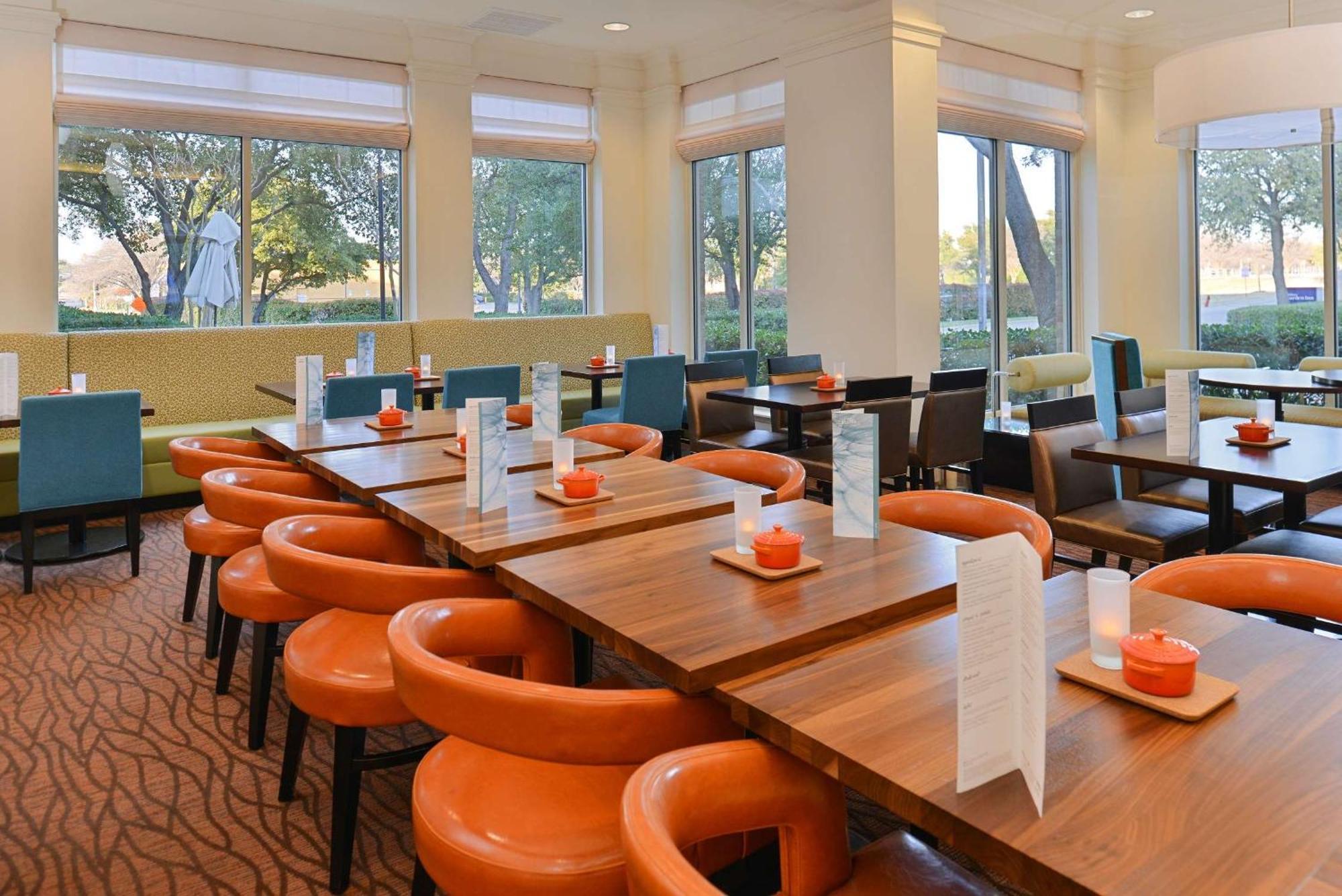 Hilton Garden Inn Addison Εξωτερικό φωτογραφία